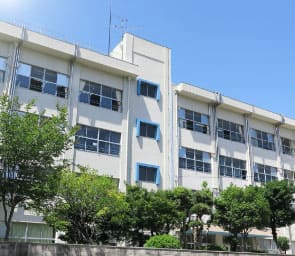 学校